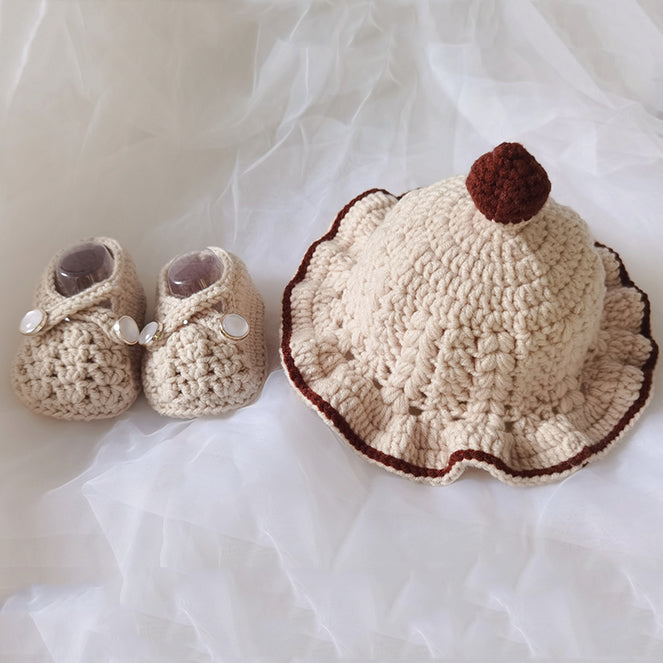 Chestnut Baby Shoes Crochet Kit