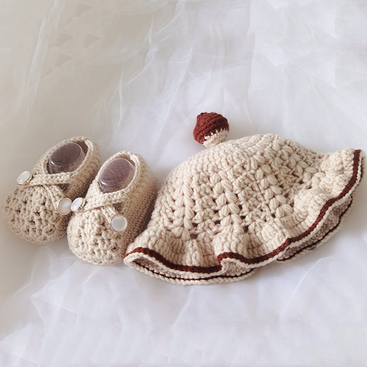 Chestnut Baby Shoes Crochet Kit