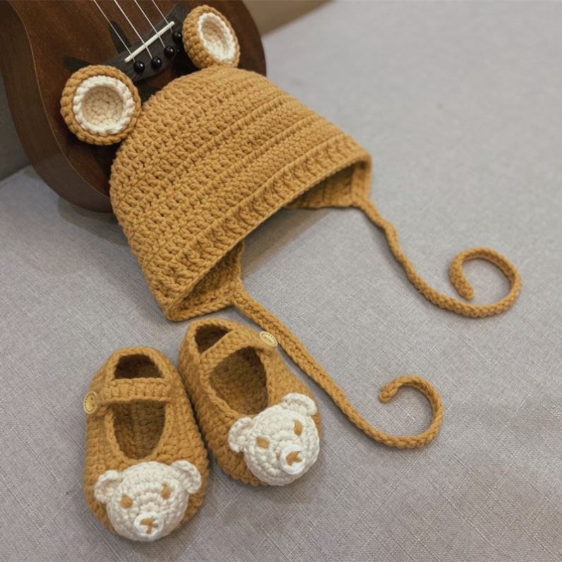Baby Shoes Crochet Kit